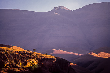 LE-AF-LA-01         Mountains At Giant Castle Game Reserve, South Africa