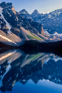 AM-LA-02         Reflections at Moraine Lake, Banff National Park, Alberta, Canada