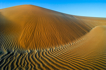 LE-AF-LA-17         A Dune And The Patterns, Namib-Naukluft National Park, Namib Desert, Namibia