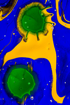 LE-MH-24         Abstract Close-Up Of Merging Paints