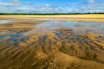 BR-LA-42         Beach At Mogiquicaba, Bahia, Brazil